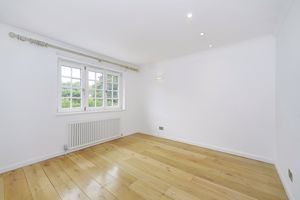 Photo 19- click for photo gallery